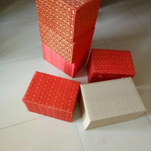 为台湾朋友打包邮寄泥塑作品